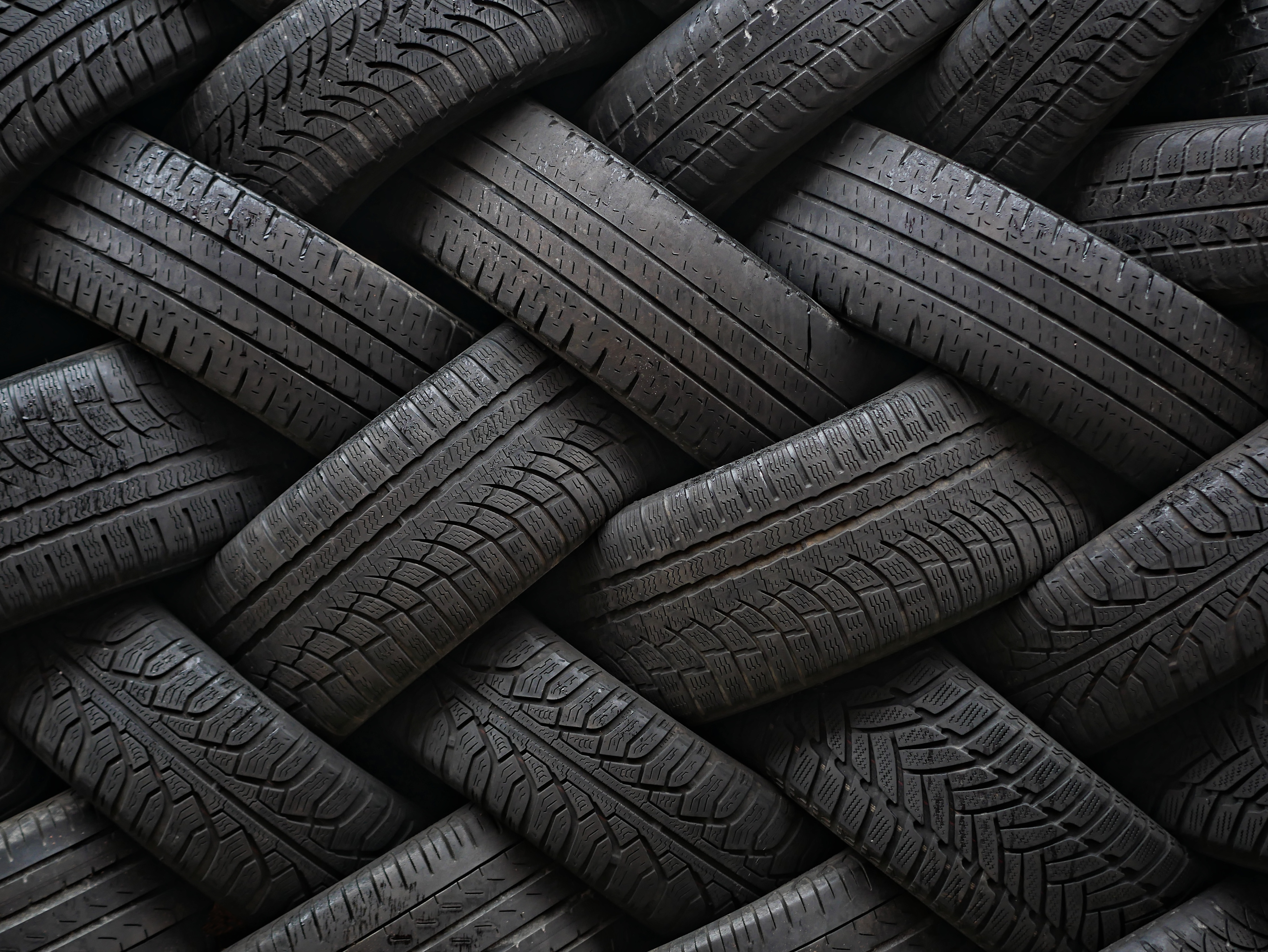 The Features and Benefits of Commercial Tires